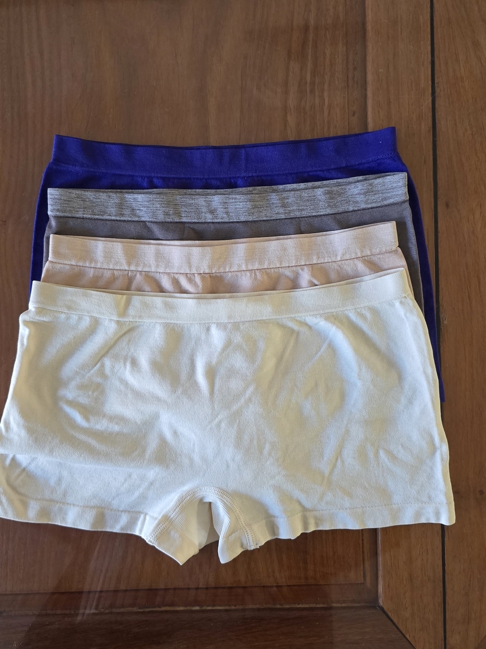 NEW🔥5 Hanes Boyshorts Set in White, Light Pink, Gray, Royal Blue，Black